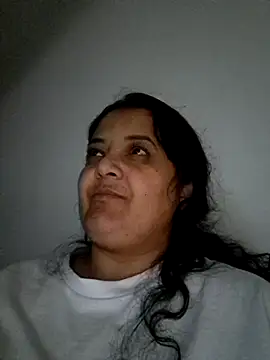 Snapshot of sarahhh1987 chatting on October 2025 04:22:01 PM sarahhh1987 online show from October 2025 04:22:01 PM