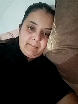 Snapshot of sarahhh1987 chatting on February 2026 05:29:01 PM sarahhh1987 online show from February 2026 05:29:01 PM