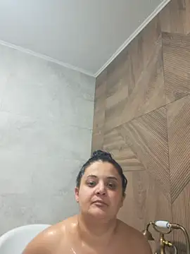 Snapshot of sarahhh1987 chatting on February 2026 07:09:02 PM sarahhh1987 online show from February 2026 07:09:02 PM