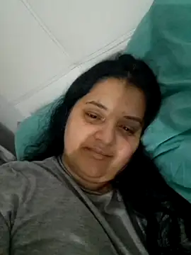 Snapshot of sarahhh1987 chatting on February 2026 06:17:01 PM sarahhh1987 online show from February 2026 06:17:01 PM