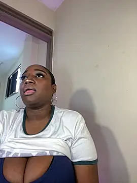 Perlasexyu1 online show from April 2026 01:05:02 PM