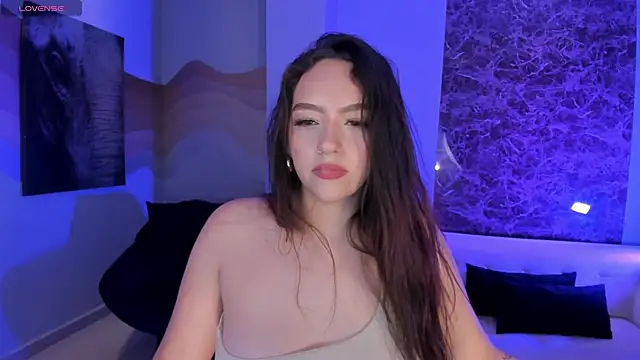 Snapshot of BellaRose_X chatting on December 2024 03:50:02 AM BellaRose X online show from December 2024 03:50:02 AM