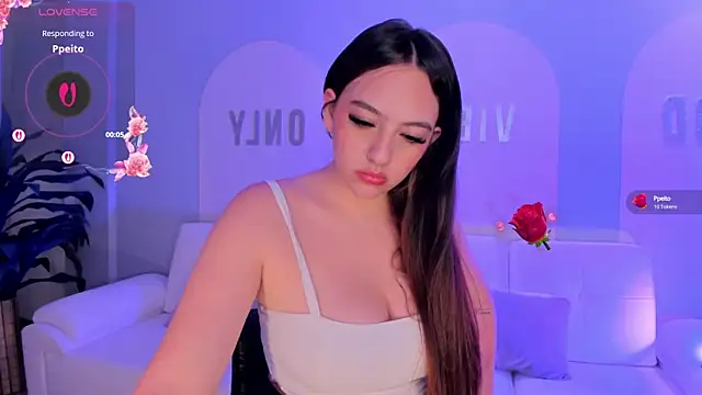 Snapshot of BellaRose_X chatting on March 2025 10:35:02 AM BellaRose X online show from March 2025 10:35:02 AM