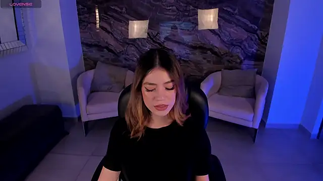 ViolettHansson online show from February 2025 10:21:01 PM