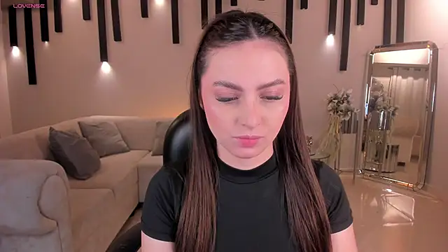 Snapshot of AliceHarper_ chatting on February 2025 03:27:01 AM AliceHarper online show from February 2025 03:27:01 AM