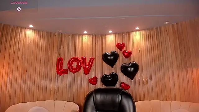 Snapshot of AliceHarper_ chatting on February 2025 07:27:02 AM AliceHarper online show from February 2025 07:27:02 AM