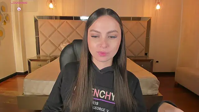 Snapshot of AliceHarper_ chatting on February 2025 10:16:02 AM AliceHarper online show from February 2025 10:16:02 AM