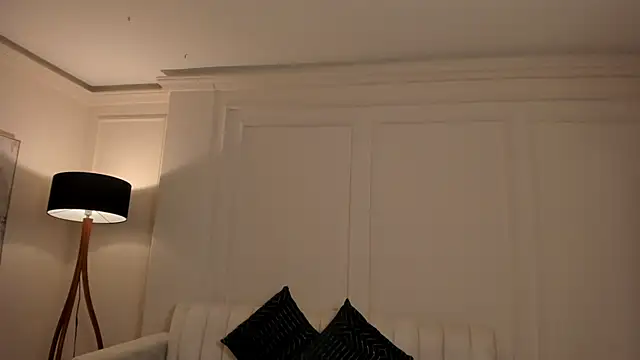 Snapshot of AliceHarper_ chatting on December 2025 05:39:02 PM AliceHarper online show from December 2025 05:39:02 PM