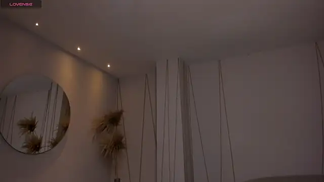 AliceHarper  online show from February 2026 10:28:01 PM