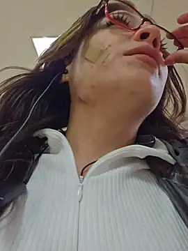 Snapshot of mmmVirginia chatting on October 2025 06:59:01 PM mmmVirginia online show from October 2025 06:59:01 PM