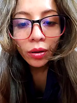 Snapshot of mmmVirginia chatting on November 2025 06:23:02 PM mmmVirginia online show from November 2025 06:23:02 PM