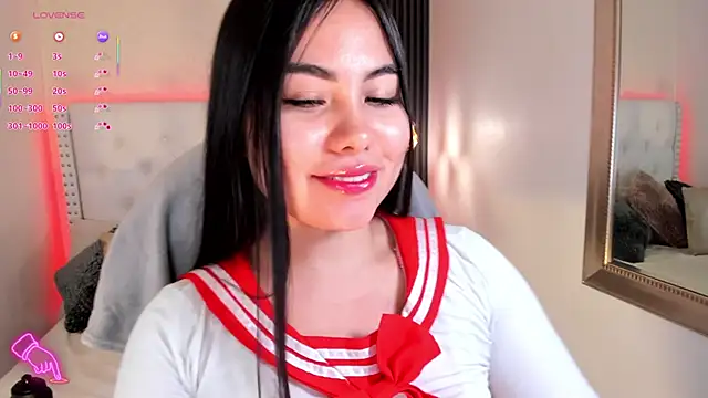 aliscollins  online show from October 2025 01:00:02 AM