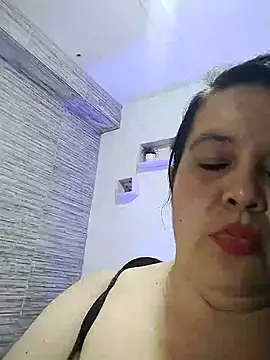 lunanataly online show from March 2025 08:19:02 PM