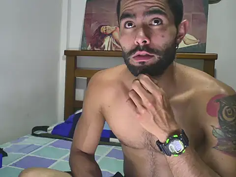 Snapshot of hideonbush051 chatting on October 2025 02:32:01 AM hideonbush051 online show from October 2025 02:32:01 AM