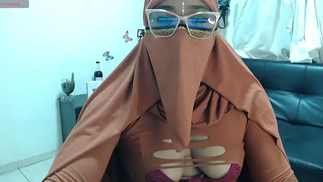 Snapshot of Aaliyah_brown chatting on January 2025 08:36:01 AM Aaliyah brown online show from January 2025 08:36:01 AM