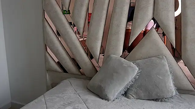 Snapshot of Rebecca_055 chatting on April 2026 05:59:01 PM Rebecca 055 online show from April 2026 05:59:01 PM