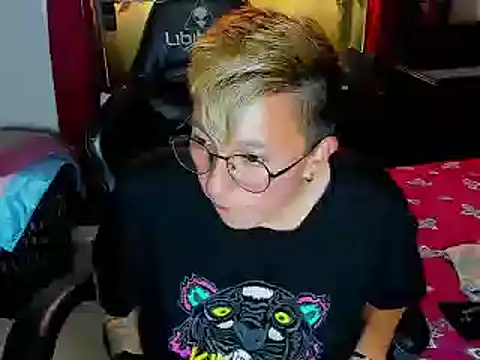 Snapshot of Sexyboy_666 chatting on March 2025 04:13:02 PM Sexyboy 666 online show from March 2025 04:13:02 PM