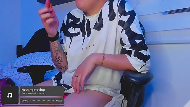 Snapshot of Sexyboy_666 chatting on September 2025 05:52:02 AM Sexyboy 666 online show from September 2025 05:52:02 AM