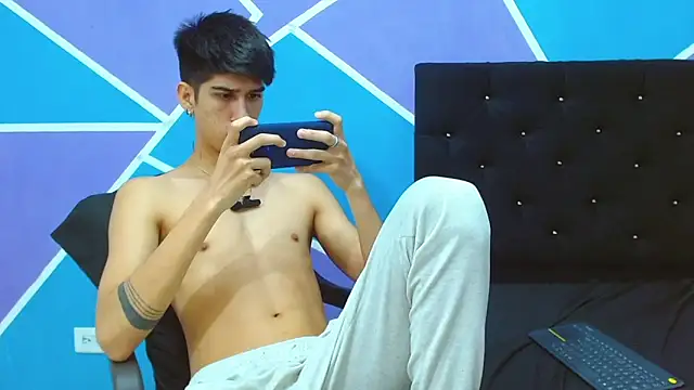 jhony-sex online show from December 2024 06:12:02 AM