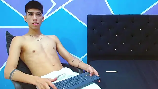 jhony-sex online show from December 2024 08:11:02 AM