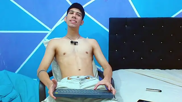 jhony-sex online show from January 2025 07:58:02 PM