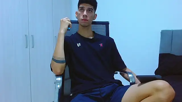 jhony-sex online show from September 2025 06:17:01 AM