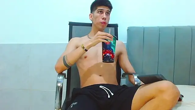 Snapshot of jhony-sex chatting on April 2026 07:17:02 AM jhony-sex online show from April 2026 07:17:02 AM