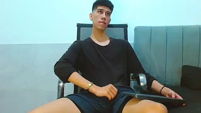 Snapshot of jhony-sex chatting on April 2026 07:22:01 AM jhony-sex online show from April 2026 07:22:01 AM