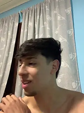 Malditofierro online show from November 2025 04:33:02 AM