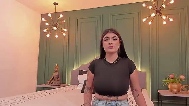 IrisBaker online show from December 2024 06:05:01 PM