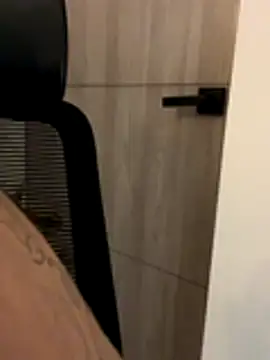 IrisBaker online show from November 2025 09:27:01 PM