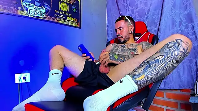 smoker445 online show from October 2025 07:26:02 PM