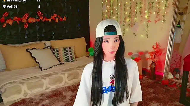 Snapshot of Finibondi chatting on November 2025 06:08:02 AM Finibondi online show from November 2025 06:08:02 AM