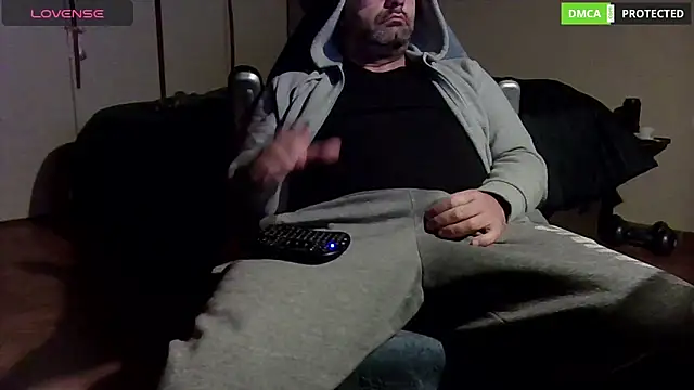 MultiOrgasmicLover online show from December 2024 08:37:02 PM