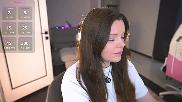 Your Sweet Julia online show from April 2026 06:18:02 AM