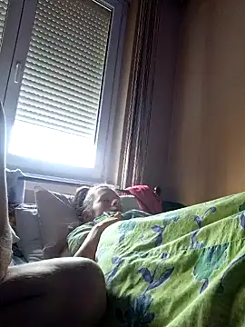 Huncutkuki online show from February 2025 01:38:01 PM