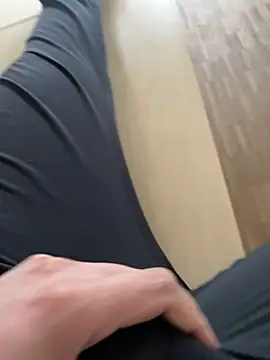 bigschlong290 online show from September 2025 02:21:01 PM