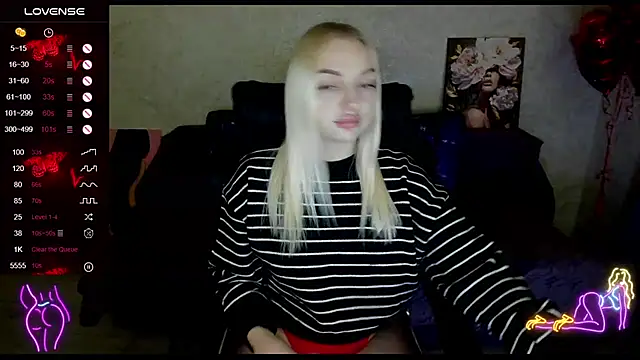 Snapshot of Stella__Cox chatting on February 2026 04:15:02 PM Stella Cox online show from February 2026 04:15:02 PM