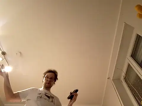 larsgessner30 online show from December 2025 10:41:02 PM