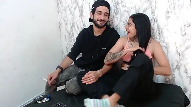 Moon and aaron online show from March 2026 04:07:02 AM