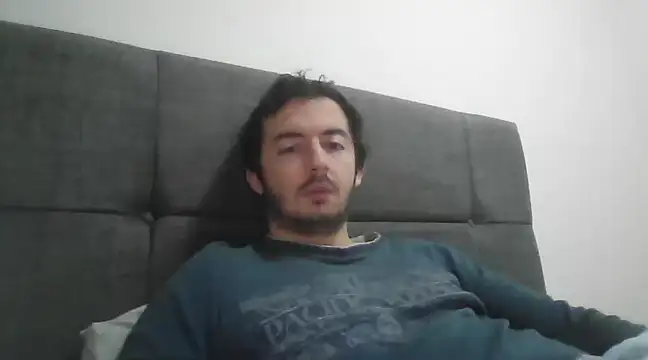 laynufff online show from February 2025 06:04:01 AM