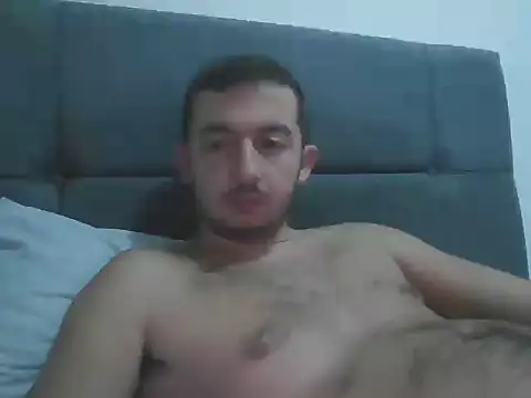 laynufff online show from October 2025 08:59:01 PM