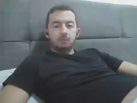 laynufff online show from October 2025 06:33:01 AM