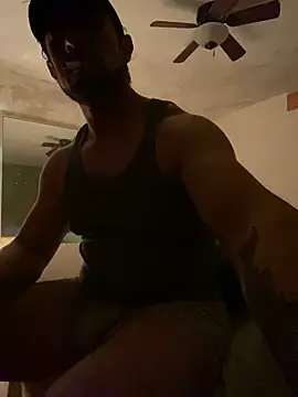 Snapshot of FumesClouds chatting on December 2024 04:13:01 AM FumesClouds online show from December 2024 04:13:01 AM