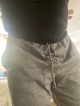 Snapshot of FumesClouds chatting on January 2025 10:24:01 PM FumesClouds online show from January 2025 10:24:01 PM