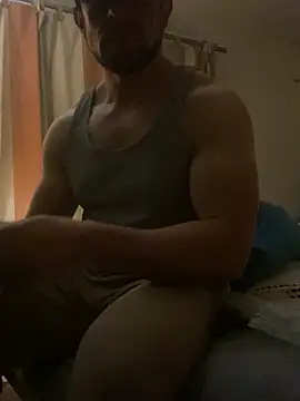 Snapshot of FumesClouds chatting on January 2025 10:11:02 AM FumesClouds online show from January 2025 10:11:02 AM