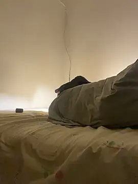 Snapshot of FumesClouds chatting on October 2025 11:35:01 AM FumesClouds online show from October 2025 11:35:01 AM