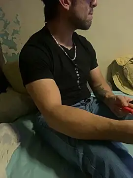 Snapshot of FumesClouds chatting on October 2025 03:56:02 AM FumesClouds online show from October 2025 03:56:02 AM