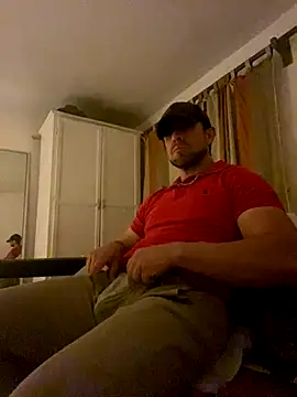 Snapshot of FumesClouds chatting on October 2025 10:05:02 AM FumesClouds online show from October 2025 10:05:02 AM