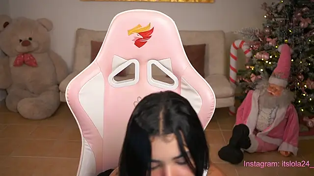 its lola24 online show from December 2024 03:23:02 AM